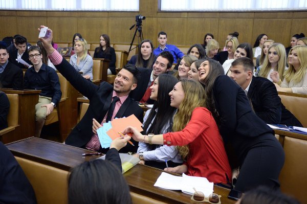 Studenti kao saborski zastupnici