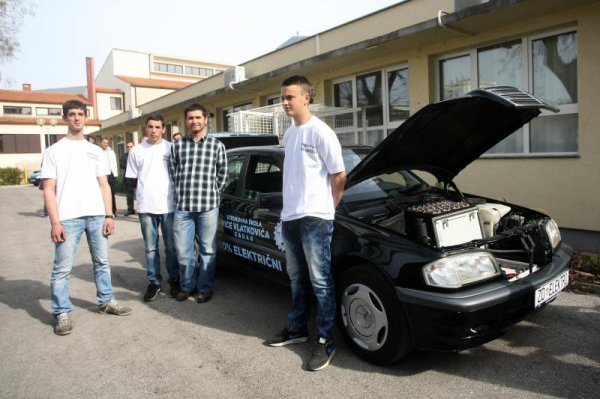 Zadarski učenici napravili električni Mercedes (8)