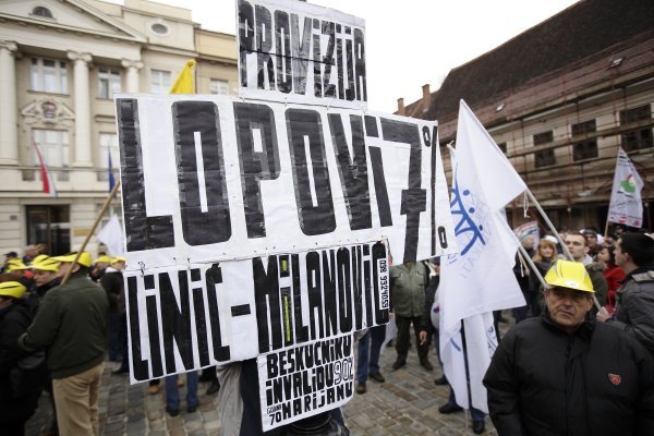 sindikalni prosvjed kontra kukuriku vlasti i zora