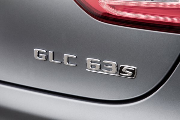 Mercedes-AMG GLC 63 57
