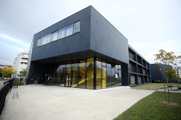 Škola na Vrbanima (2)