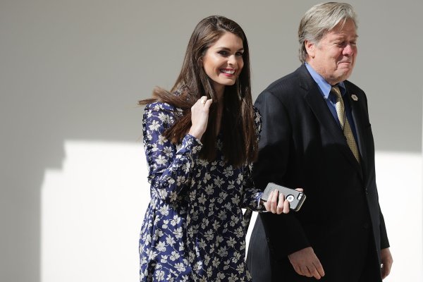 Hope Hicks (1)