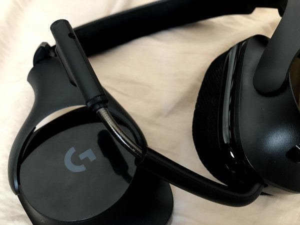 Logitech G533