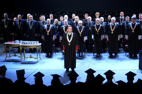 Rektor Damir Boras promovirao je novih 264 doktora znanosti i umjetnosti Sveuclista u Zagrebu
