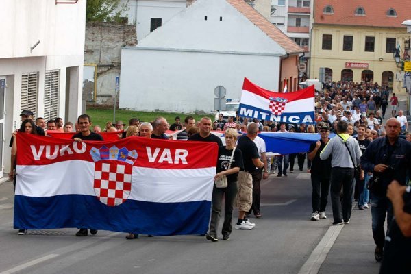 Nova prosvjedna hodnja Vukovarom (6)