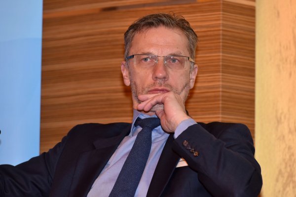 Bulj je najavio da će podnijeti prijavu protiv guvernera HNB-a Borisa Vujčića