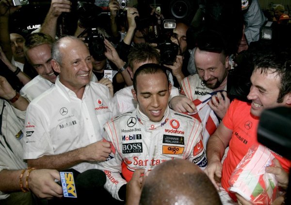 Hamilton nije mogao dramatičnije do svog prvog naslova 2008. u Sao Paulu