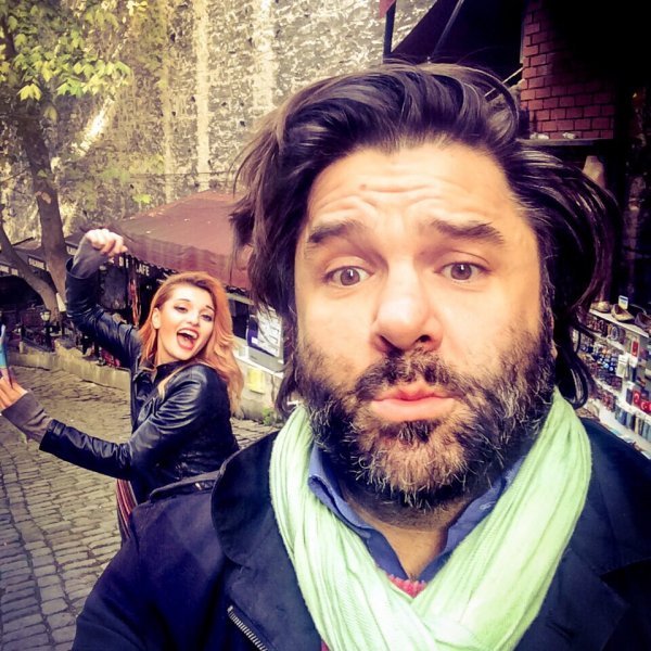 Ella i Charles u Istanbulu