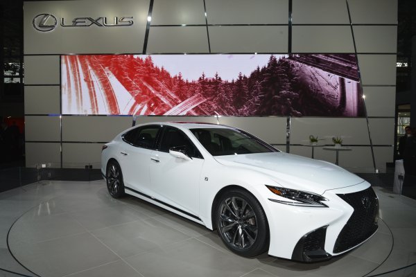 Lexus LS F Sport