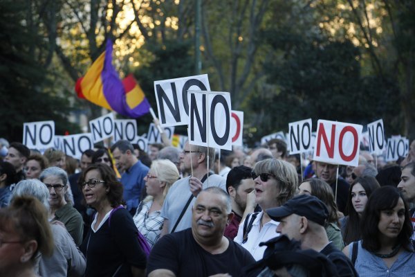 Prosvjed protiv novoizabranog premijera Mariana Rajoya u listopadu 2016. u Madridu