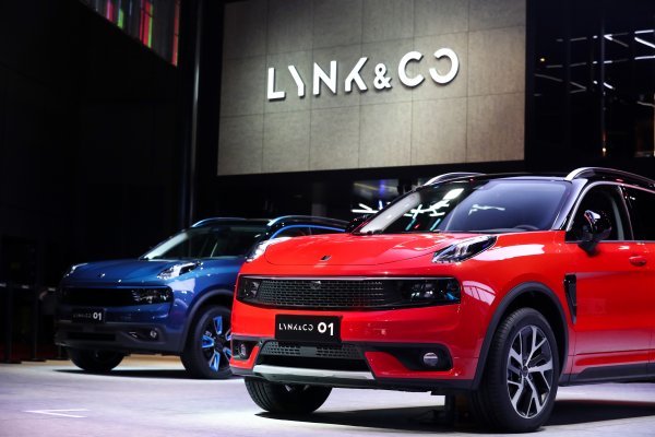 Lynk & CO 01 SUV predstavljen je na salonu automobila u Šangaju