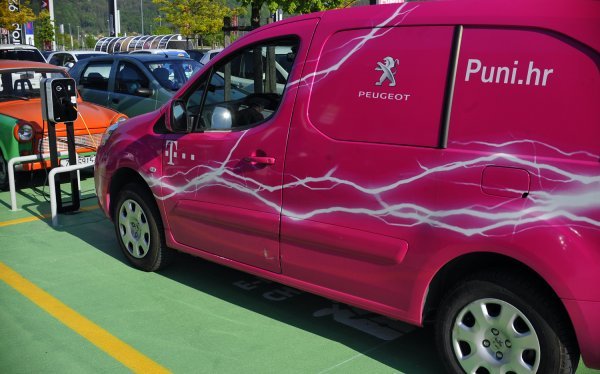 100. mjesto za električno punjenje u sklopu Puni.hr platforme