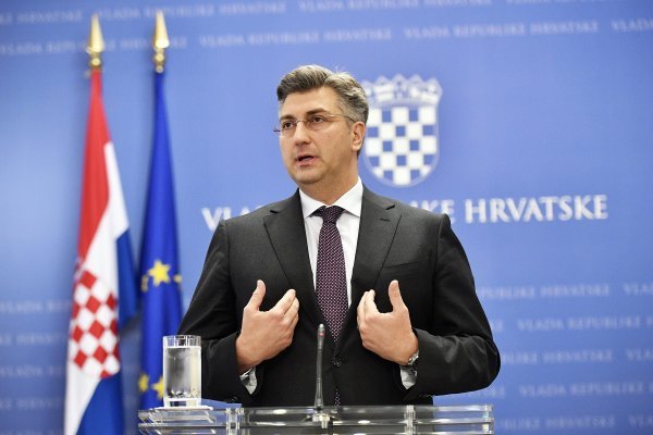 Predsjednik Vlade Andrej Plenković smijenio je tri Mostova ministra i izazvao krizu.