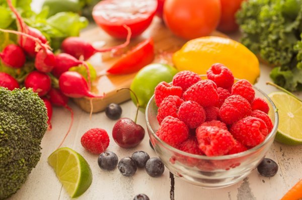 Sezonsko povrće i voće trebali bi sačinjavati najveći dio svakodnevne prehrane