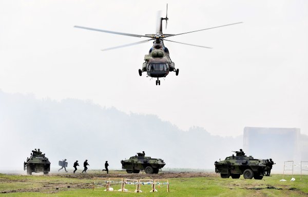 Vježba Vojske Srbije povodom Dana pobjede nad fašizmom