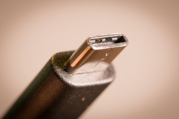 USB-C konektor uklanja i mogućnost zabune te umetanja na krivu stranu
