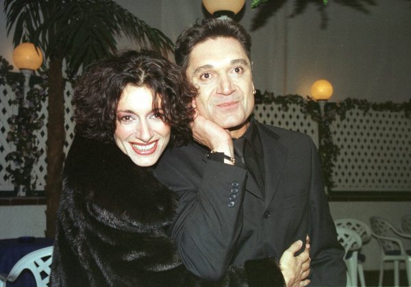 Jasmin Stavros s kolegicom Doris Dragović