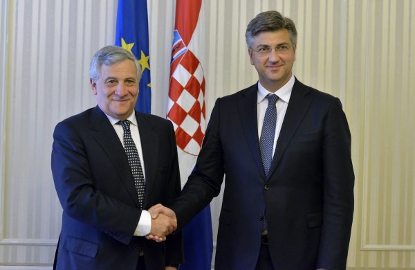 Antonio Tajani, predsjednik Europskog parlamenta tijekom nedavnog posjeta RH susreo se i s premijerom Andrejom Plenkovićem