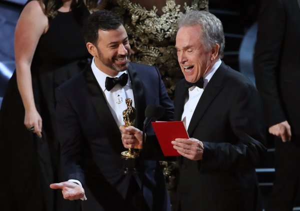 Jimmy Kimmel i Warren Beatty nakon epskog gafa na Oscarima