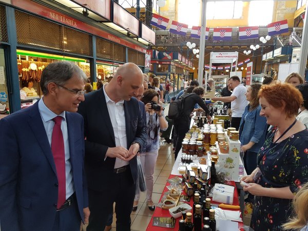 Hrvatska tržnica u Budimpešti