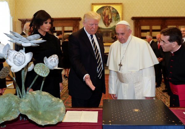 Razmjena darova u Vatikanu 