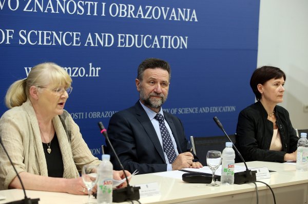 Dijana Vican, Pavao Barišić i Jasminka Buljan Culej