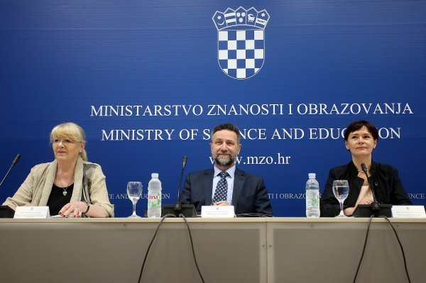 Dijana Vican (lijevo), Pavo Barišić i Jasminka Buljan Culej