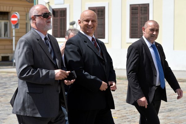 Ljubo Ćesić Rojs, Tomo Medved