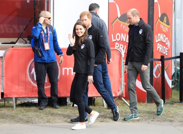 Kate Middleton s prinčevima Williamom i Harryjem