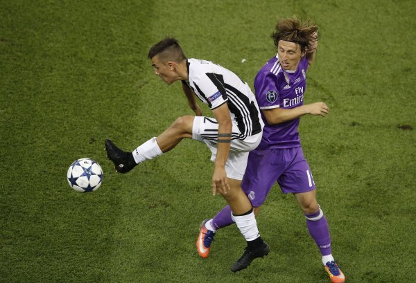 Paulo Dybala i Luka Modrić