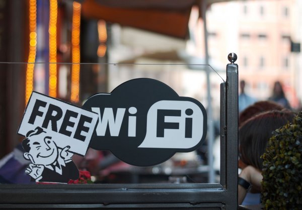 Besplatan Wi-Fi pristup je istovremeno i zgodna i opasna stvar