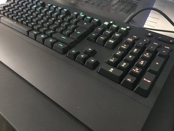 Logitech G213 Prodigy