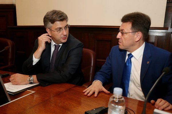 Andrej Plenković  i Luka Burilović