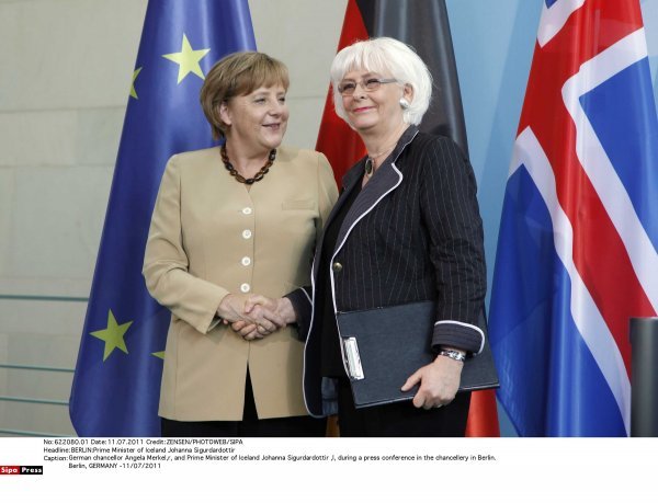 Njemačka premijerka Angela Merkel s islandskom kolegicom Johannom Sigurdardottir / 2011. 