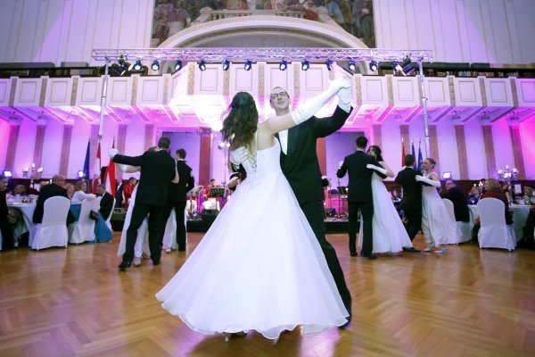 Bečki bal u Zagrebu