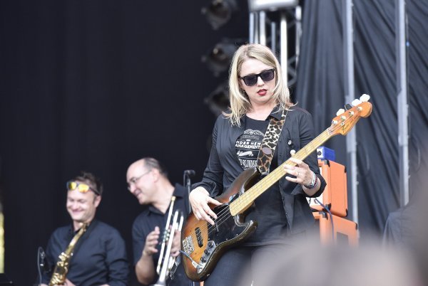 The Strange na INmusicu