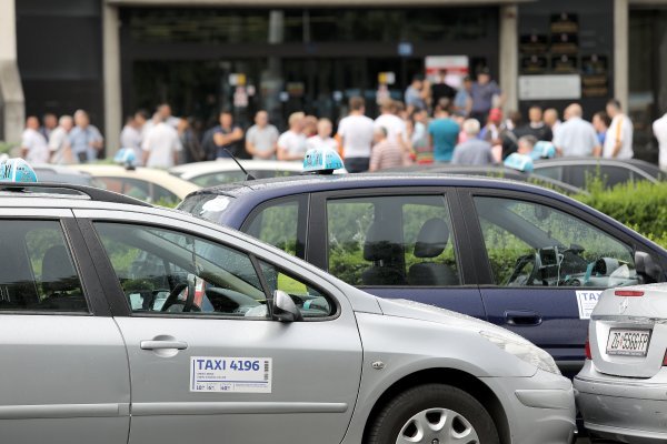 Prosvjed taksista u Zagrebu