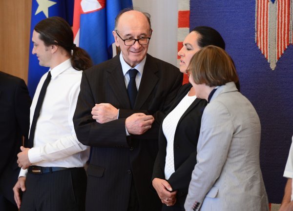 Nikica Valentić na konstituirajućoj sjednici Vijeća za gospodarska pitanja predsjednice