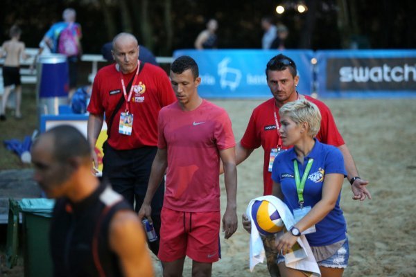 Ivan Perišić na odbojkaškom turniru (2)