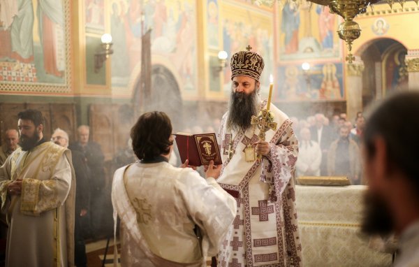 Porfirije Perić na svetoj liturgiji povodom Uskrsa u sabornom hramu