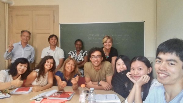 Simpatična HRT-ovka se u Italiji druži sa studentima 