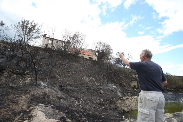 Plano dan nakon požara