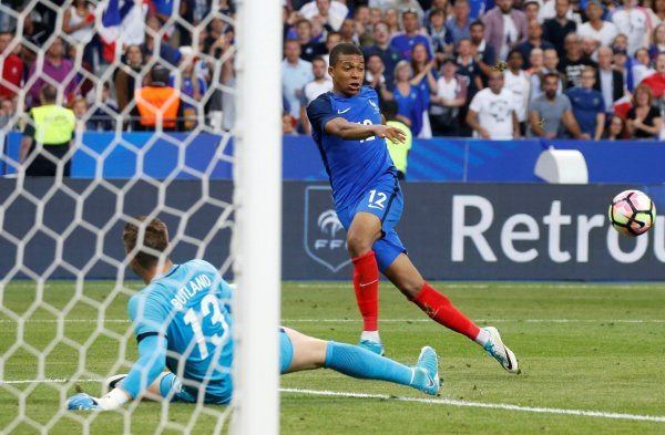 Kylian Mbappe (7)