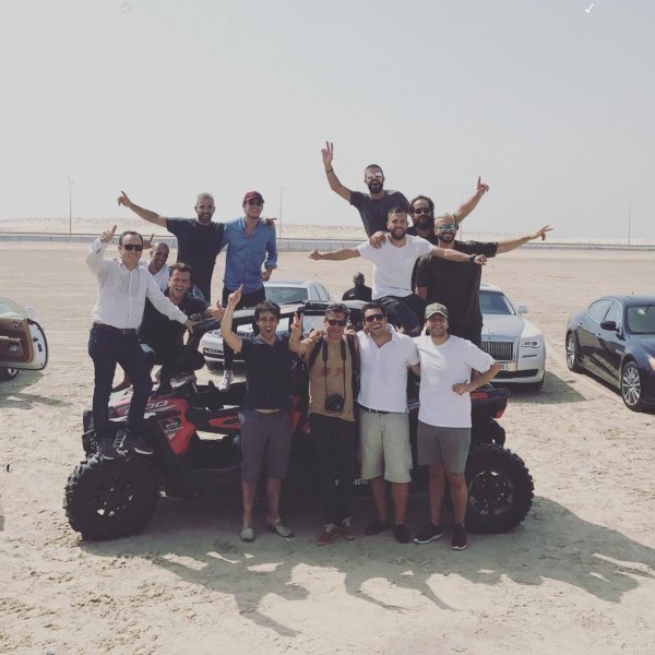 Uspoeman na Katar i divlju vožnju pustinjom