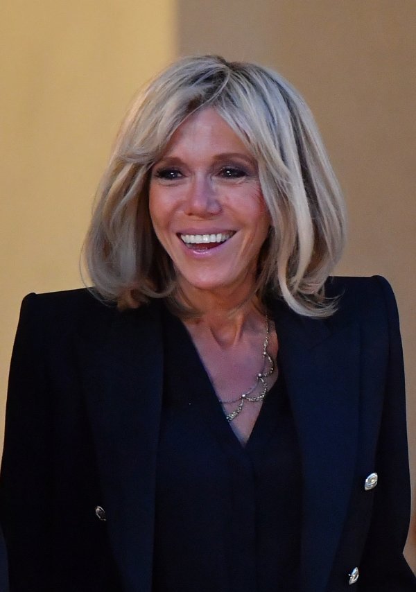 Prve dame Brigitte Macron i Melania Trump posjetit će katedralu Notre-Dame u Parizu, u srcu glavnog grada, prije plovidbe po Seini