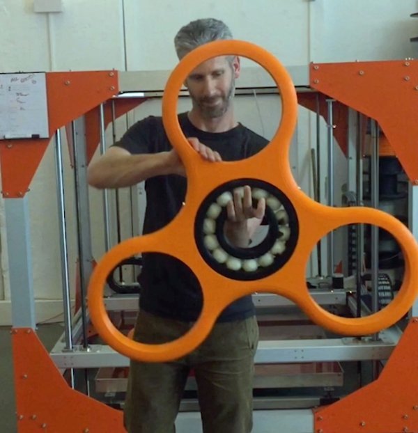 Najveći fidget spinner na svijetu