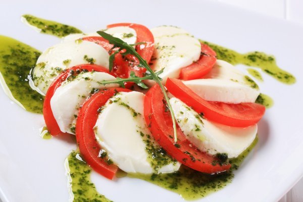 Caprese salata