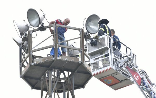 Azilant prijetio samoubojstvom kod hotela Porin