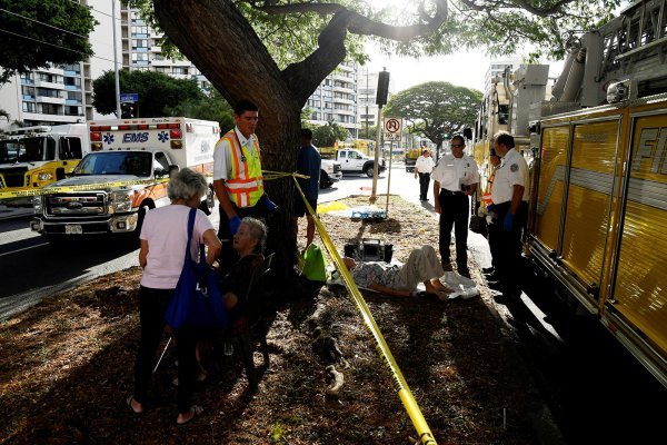 Požar u neboderu u Honolulu