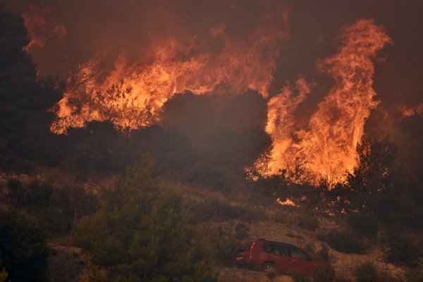 U Bilicama pokraj Šibenika veliki požar u blizini autoceste Zagreb - Split